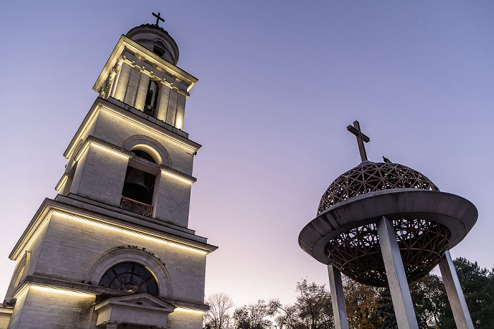 Grădina Catedralei: Clopotnița Chișinău