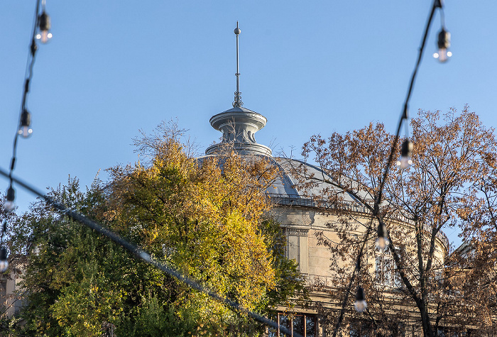 Scuarul Mihai Eminescu: Teatrul Național Mihai Eminescu Chișinău