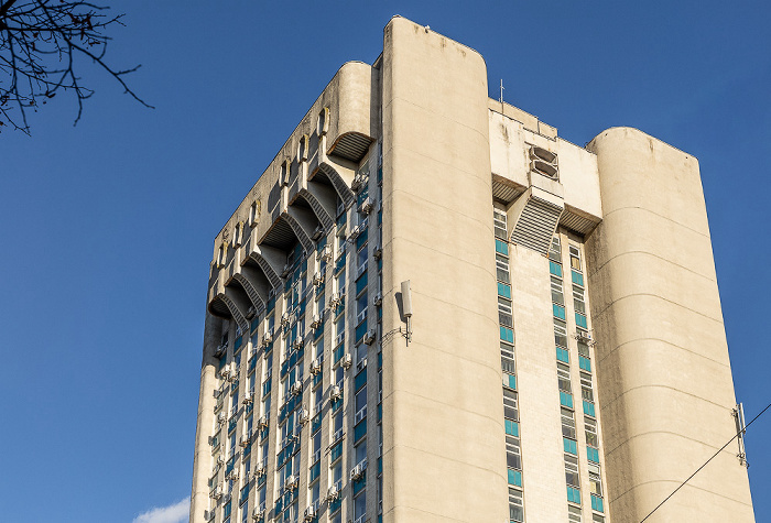 Bulevardul Ștefan cel Mare și Sfânt: Centrul Comercial UNIC Chișinău