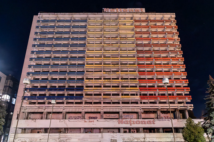 Bulevardul Ștefan cel Mare și Sfânt: Ruinele Hotelului Național Chișinău