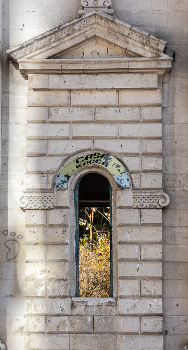 Strada Tighina: Ruinele Stadionului Republican Chișinău