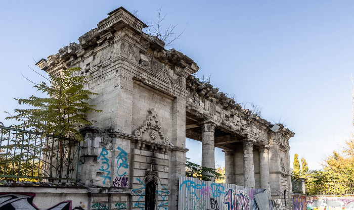 Strada Ismail: Ruinele Stadionului Republican Chișinău