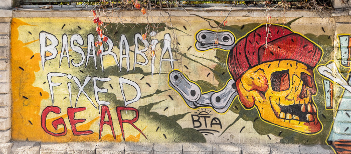 Strada Ismail: Street Art Chișinău