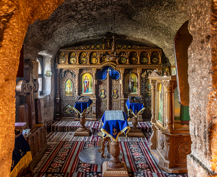 Orheiul Vechi: Mănăstirea Rupestră Peștera (Pestera Höhlenkloster) Butuceni