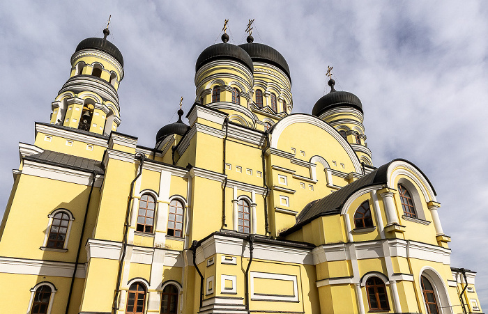 Kloster Hîncu: Catedrala Sfinții Apostoli Petru și Pavel Bursuc