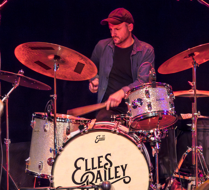 Ampere (Muffatwerk): Elles Bailey (+ Félix Rabin) München