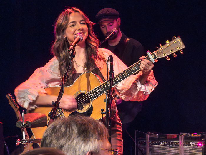 Ampere (Muffatwerk): Elles Bailey (+ Félix Rabin) München