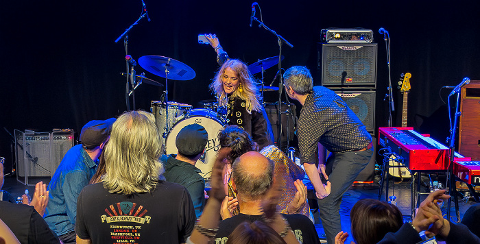 Ampere (Muffatwerk): Elles Bailey (+ Félix Rabin) München