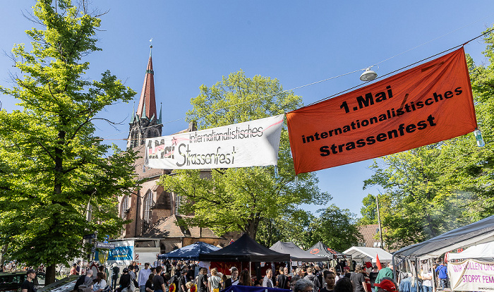 Nürnberg Veit-Stoß-Platz: 1. Mai Internationalistisches Strassenfest Dreieinigkeitskirche