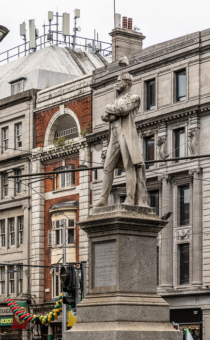 Dublin O'Connell Street Lower: William Smith O'Brien Monument Middle Abbey Street