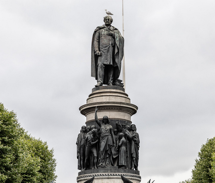 Dublin O'Connell Street Lower: Statue Daniel O'Connell