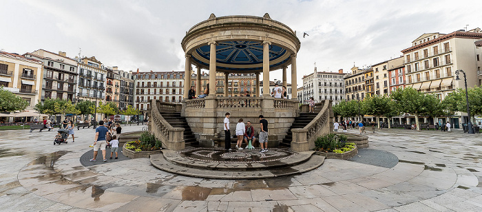 Plaza del Castillo: Kiosco de la Plaza del Castillo Pamplona