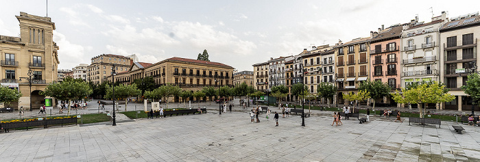 Blick vom Kiosco de la Plaza del Castillo: Plaza del Castillo Pamplona
