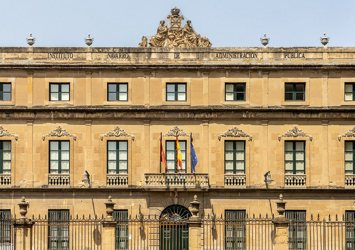 Calle Navarrería: Instituto Navarro de Administración Pública (INAP) Pamplona