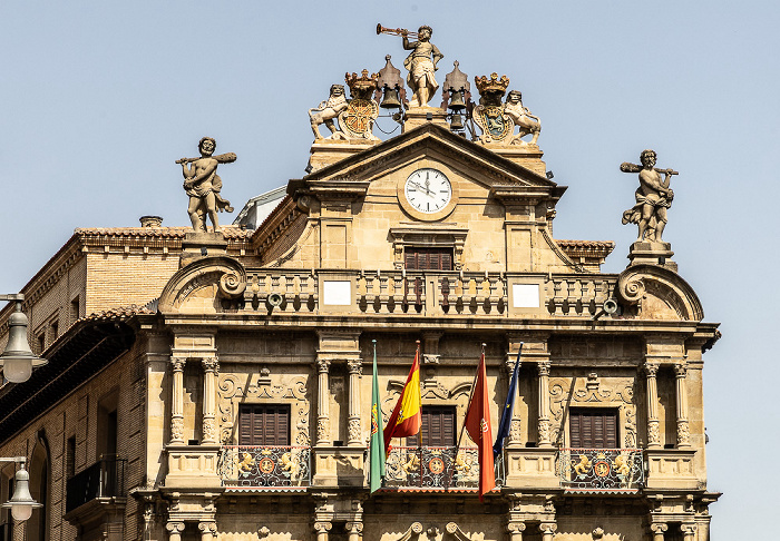 Plaza Consistorial: Ayuntamiento de Pamplona Pamplona