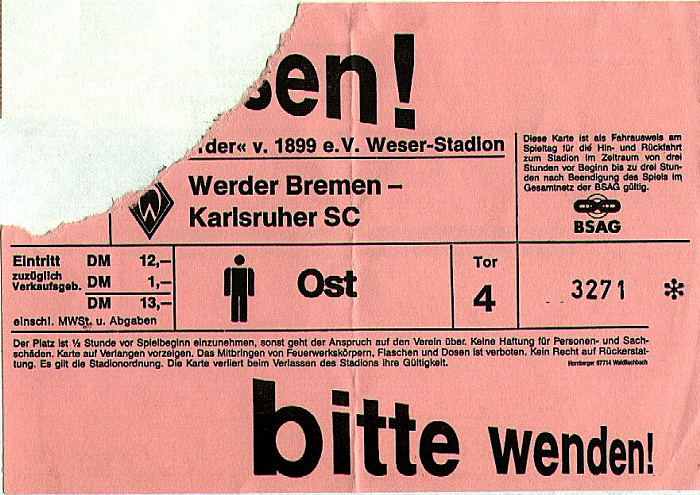 Bremen Weserstadion: Bundesligaspiel Werder - Karlsruher SC