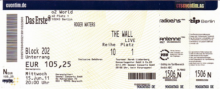 Berlin O2 World: Roger Waters - The Wall Live